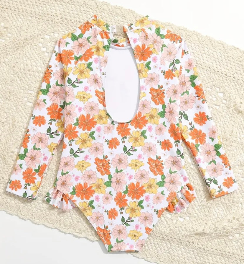Chic Toddler Girl's Floral One-Piece Swimsuit with Ruffle Trim & Back Cutout