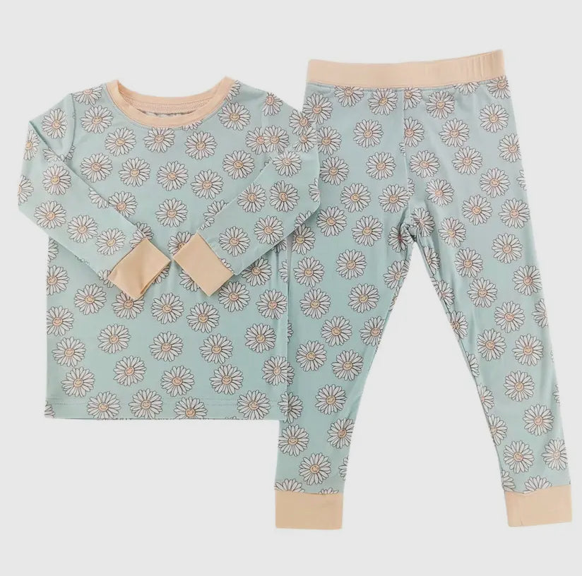 Delicate Daisy Bamboo Set